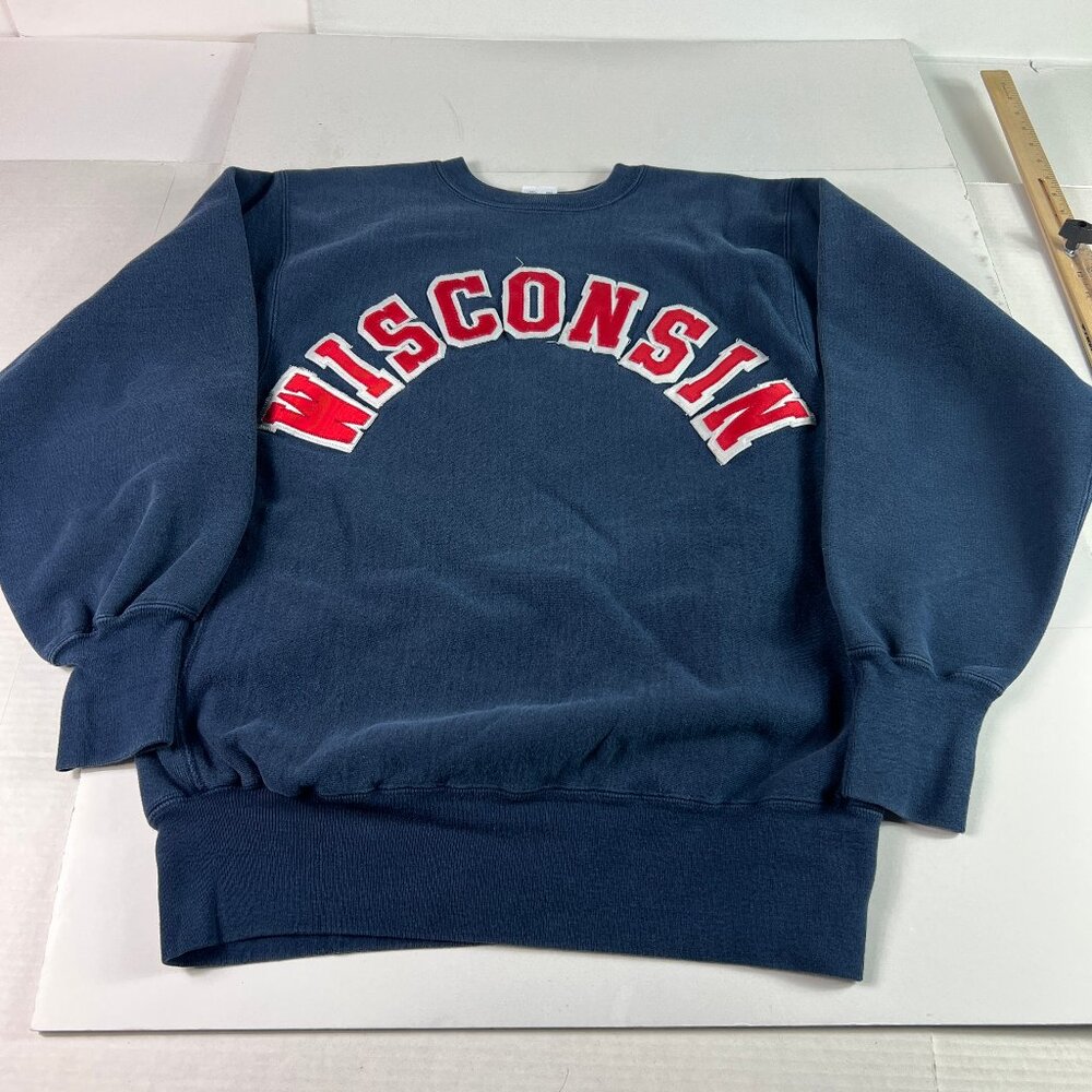 VTG Champion Reverse Weave Wisconsin Badger Sweatshirt Extra Large Blue Crewneck